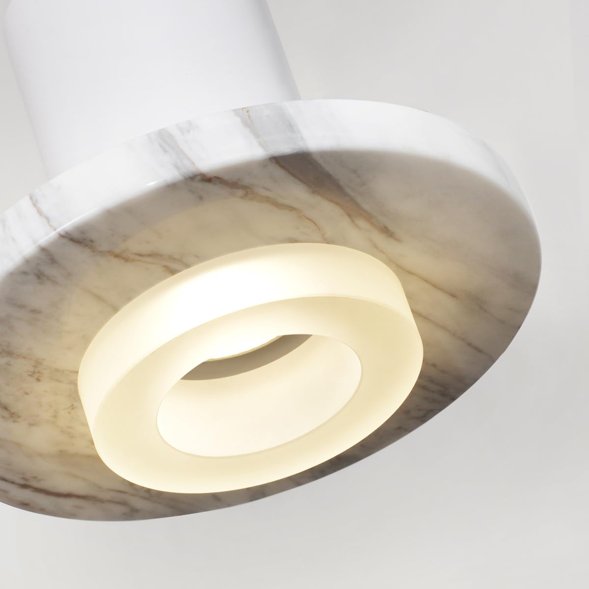 Lámpara Colgante Blanca de Piedra,Lámpara Wabi Sabi para Dormitorio,Lámpara Moderna de Mesa de Comedor Gris de 1 Foco con Pantalla de Aluminio y Mármol Ø18cm,Luz Pendiente GU10 para Cocina,Cafés,Barra
