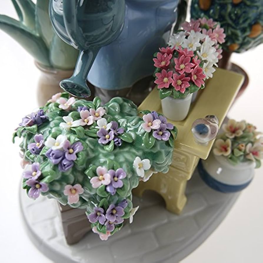 Amazon.co.jp: リヤドロ（LLADRO) 小さな植木屋さん【並行輸入品