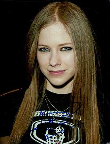 Avril Lavigne signed 8x10 photo