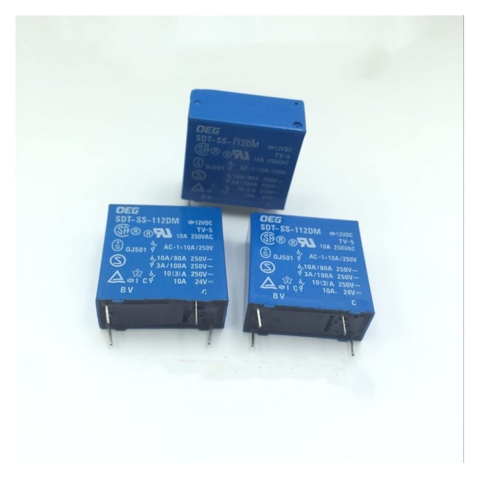 Relais SDT-SH-124DM 24VDC 4 broches 10A pour circuit imprime electronique