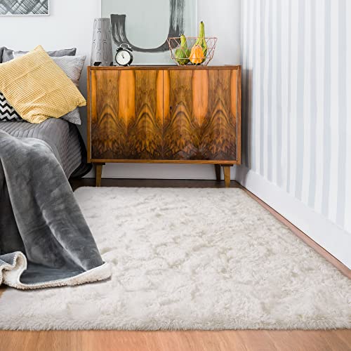 Fosirug Rugs For Bedroom 4X6 Feet Area Rug For Living Room Ultra Soft Shaggy Carpet For Home Decor Long Plush Fluffy Mat Faux Fur Rug For Bedside Nursery Kids Room College Drom, Creamy #TOP3