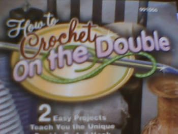 Paperback How to Crochet on the Double: 2 Easy Projects (Needlecraft Shop #991056) Book