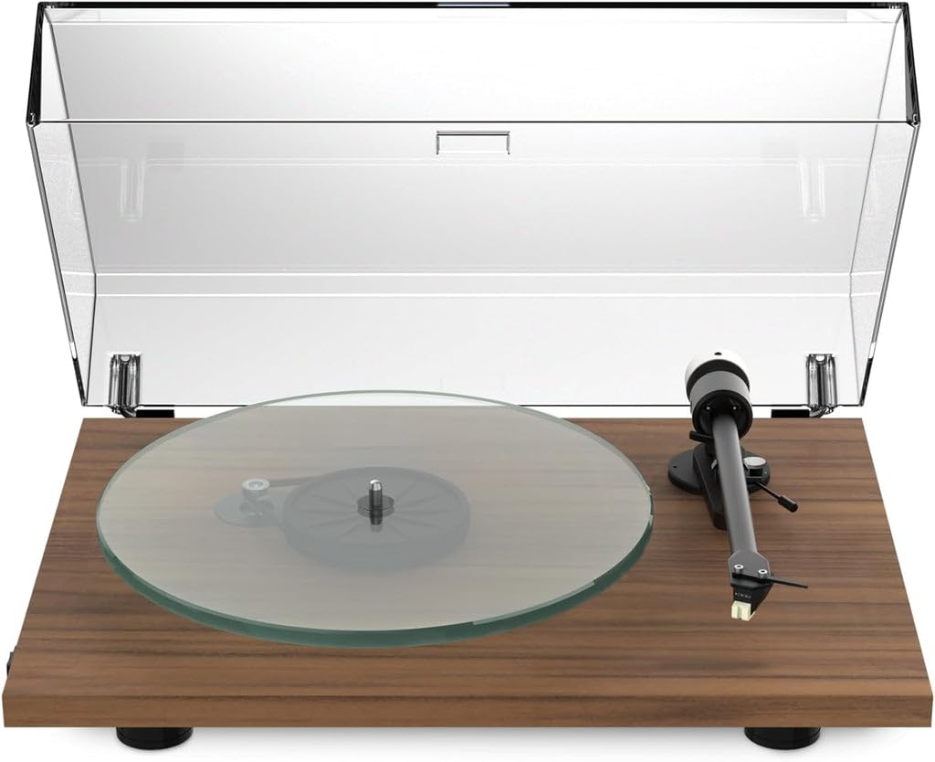 Pro-Ject T2, gramofon dla audiofili Entry Level z 1,7 kg ciężkim szklanym talerzem, 9-calowym aluminiowym ramieniem i sprężynowym systemem Anti-Skating, Sumiko Rainier, Wyprodukowano w Europie (Orzech