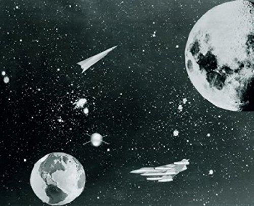 Poster Vaisseaux spatiaux voyageant entre la planète Terre et la lune (61 x 91,4 cm)