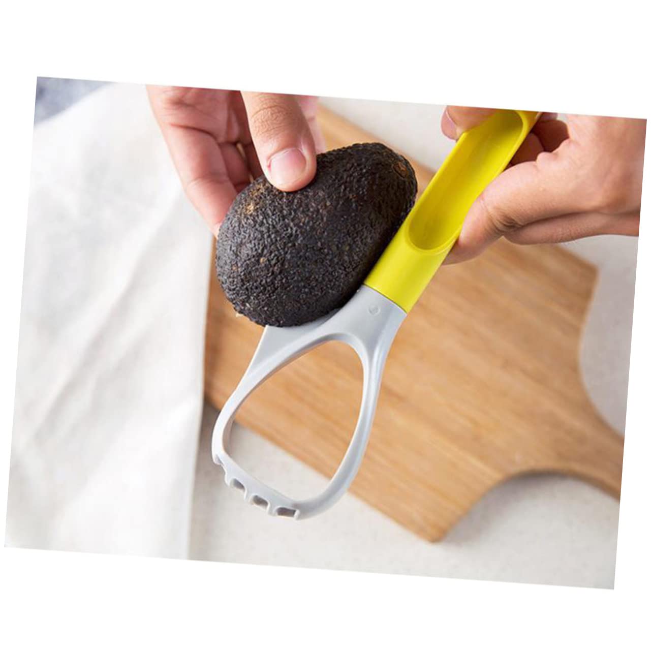 Cabilock 3sets Multifunctional Avocado Cutter Tool Slicer Pitter Peeler Corer for Easy Avocado Preparation for Pears Other Fruits Material 2pcs*3