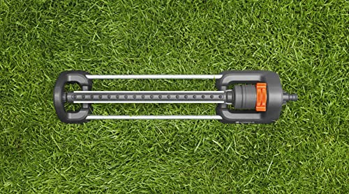 Gardena Viereckregner Aqua L: Rasensprenger zur Bewässerung von Flächen von 120-280 m², Reichweite 8-16 m, Sprengweite max. 16 m, integrierter Metallfilter (18704-20)