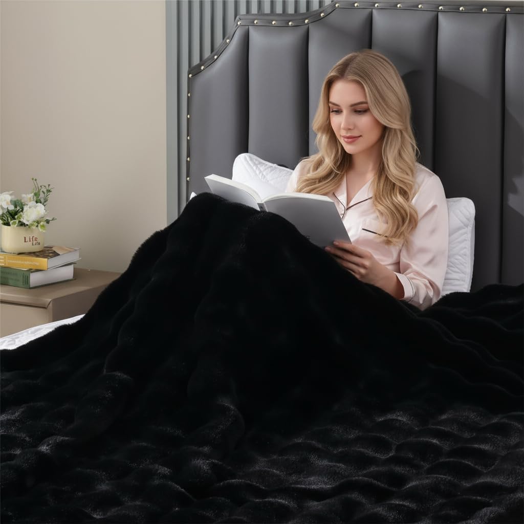 Faux Rabbit Fur Bubble Blanket Black Fleece Fuzzy Soft Fluffy Thick Cute Twin Blanket for Sofa Bed Couch Living Room Gift, 60 * 80 Inches 900GSM - Image 2