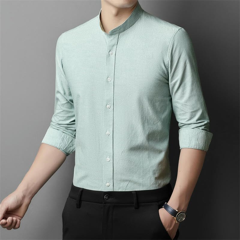 Camisa de manga larga azul para hombre que busca comodidad sin perder elegancia 2