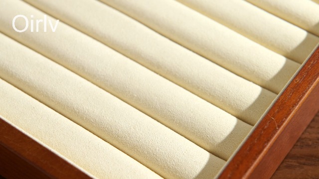 Amazon｜Oirlv ジュエリートレイ 蓋付き 木製 仕切無し アクセサリー