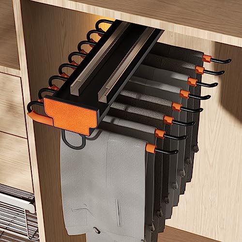 Tirez la tige de placard extensible pour remédier au manque de place dans votre armoire profonde