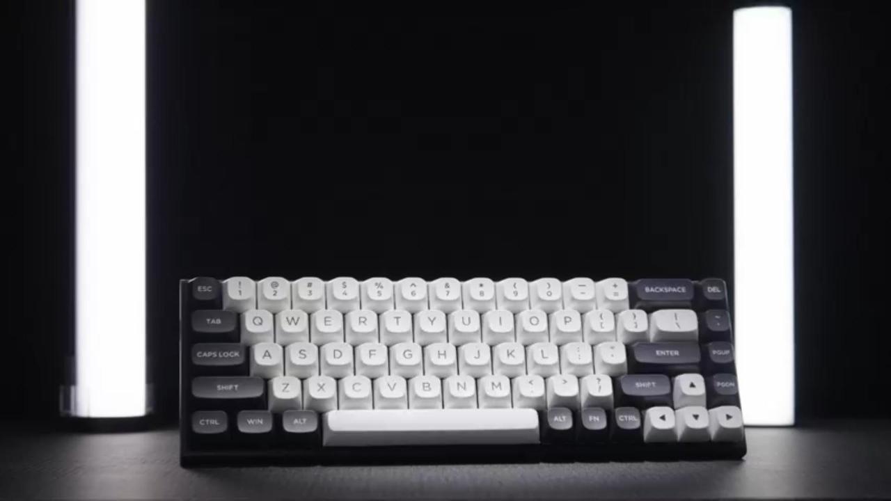 Amazon | Redragon K701 ラピッドトリガーキーボード ゲーミング