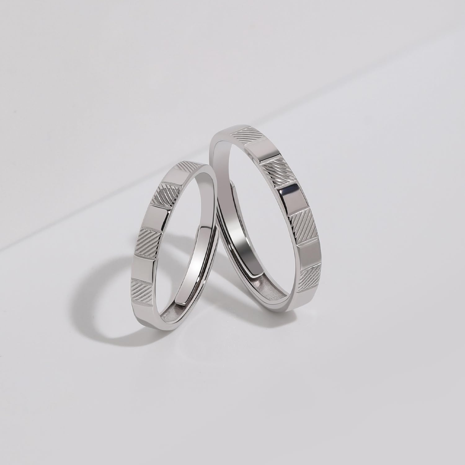 Meissa Alianzas de Plata para Pareja Anillos Ajustables Plata de Ley 925 Mujer 2,8mm & Hombre 3,2mm Anillos de Compromiso o Boda Juego Joyería Regalo para Novios y Prometidos (Juego de dos anillos)
