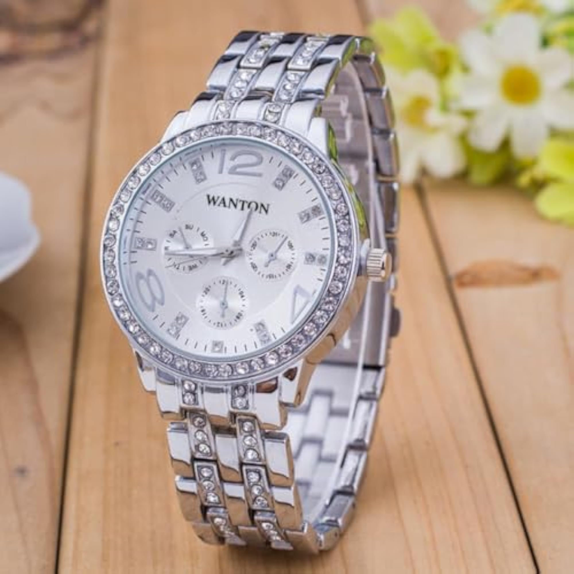 Women's MNV211 Rosegold Watch, Stylish Design