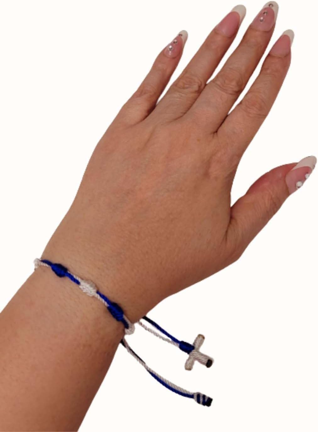 EL SALVADOR GUATEMALA HONDURAS NICARAGUA COUNTRY FLAG SOUVENIR BRACELET BLUE AND WHITE NYLON STRING BRACELET ONE SIZE FITS MOST ADJUSTABLE
