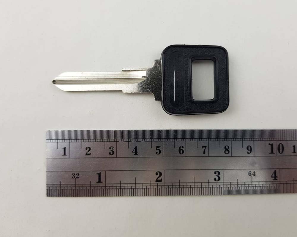 k*k様 ボルボ240 純正 新品 NEIMAN ブランクキー 740 940に k*k様 ボルボ240 純正 新品 NEIMAN ブランクキー 740 940に