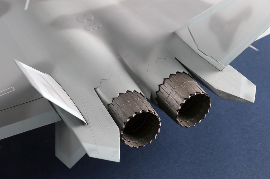 Trumpeter 05864 Chiński J-2S Fighter Plamodel 1/48 (samolot)