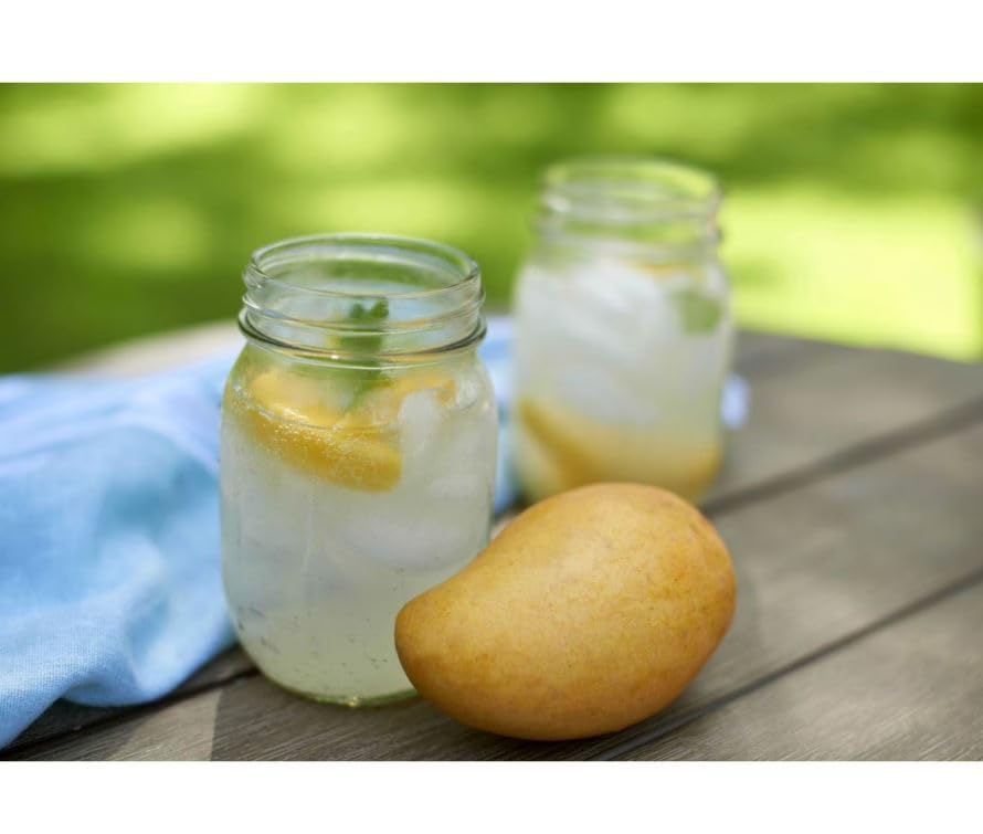 Honey Mangoes, is a beloved choice among mango lovers. This variety stands as the second-most popular type of mango sold in the United States [ 128 oz, 8 lbs ]