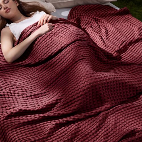 Bedsure Cooling Cotton Waffle Queen Size Blanket - Lightweight Breathable Blanket of Rayon Derived from Bamboo for Hot Sleepers, Luxury Throws for Bed, Couch and Sofa, Dark Red, 90x90 Inches