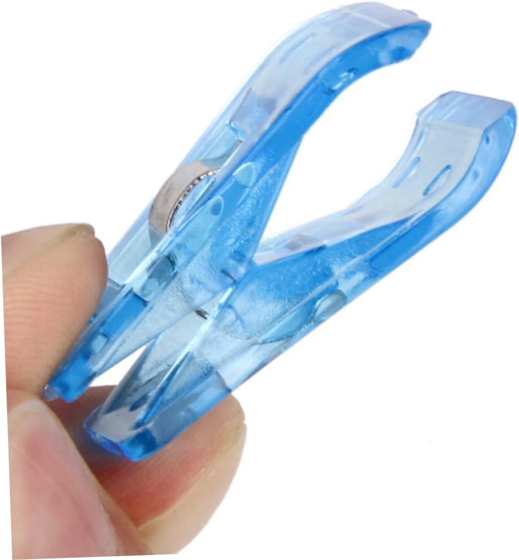 KOMBIUDA Quilt Supplies 50 Pack Mini Craft Clothespins Fabric Clips for Sewing Beading Knitting Random Colors