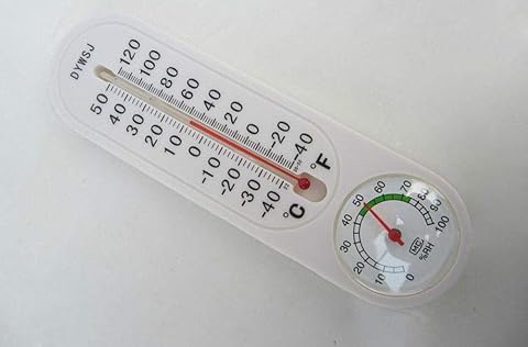 ترمومتر لقياس درجة حرارة الهواء ورطوبته في الأماكن المفتوحة والمغلقة