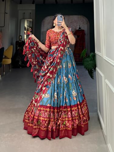 Lehenga de seda Tussar para lucir un look exótico y elegante en bodas de noche 3