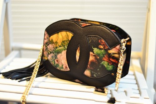 Cindyy M(TM) Vintage beautiful Messenger bag distinctive design
