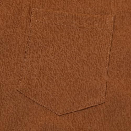 Pull manches longues homme et pantalon décontracté pour un style sans effort