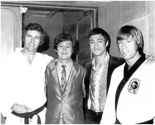 The Way Of The Dragon 1972 8 Inch By 10 Inch Photograph B W Pic Cast From Waist Up In Front Of Double Doors Kn At Amazon S Entertainment Collectibles Store The Way Of The Dragon 1972 8 Inch By 10 Inch Photograph B W Pic Cast From Waist Up In Front Of Double Doors Kn At Amazon S Entertainment Collectibles Store