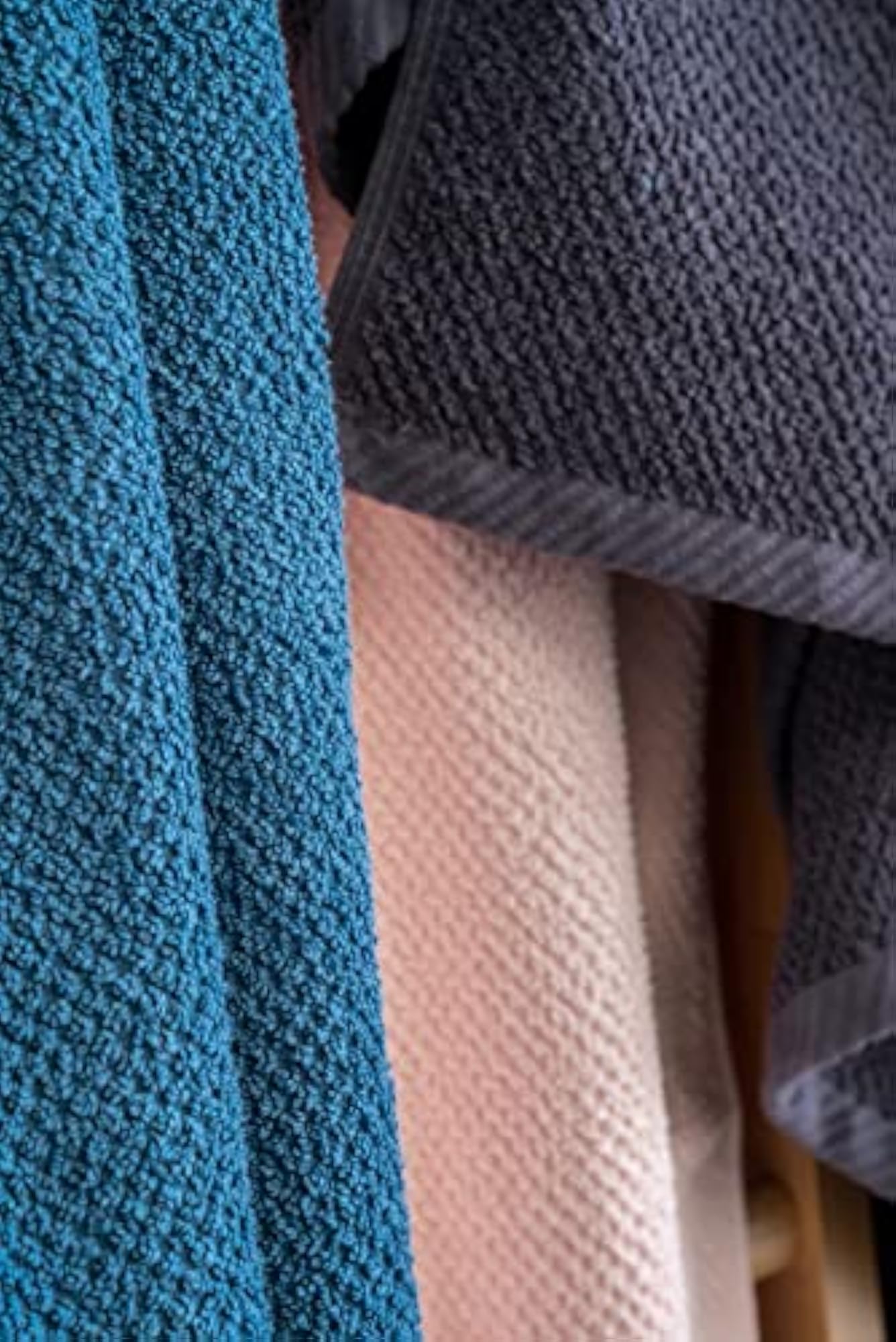 Popcorn Textured Bath Towels, 4 Pack, Gray