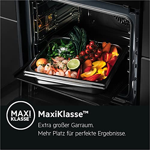 AEG Einbaubackofen BES331110B / Serie 6000 / SurroundCook – Heißluft mit Ringheizkörper/Reinigungshilfe mit Wasserdampf/Versenkknebel/Grillfunktion/Display mit Uhr/Autark/A/Schwarz