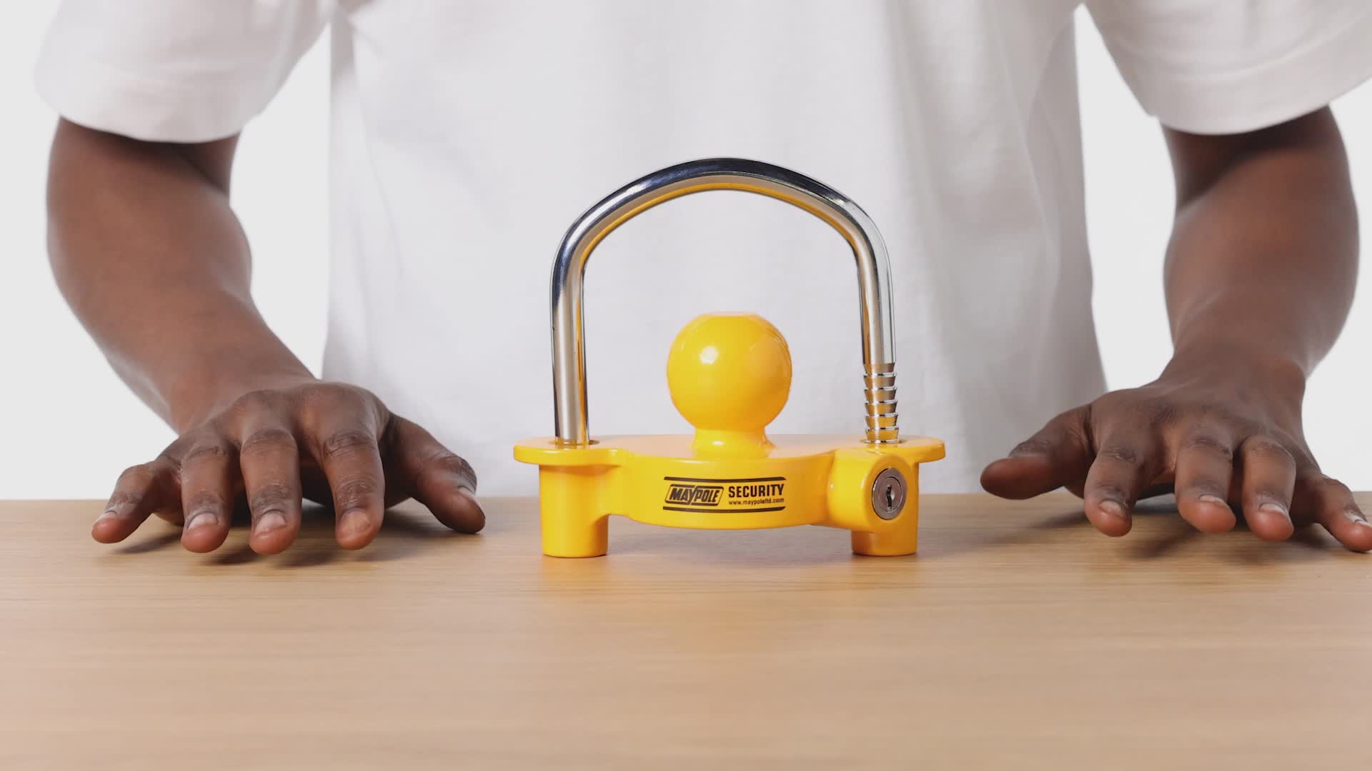 Bloqueo De Enganche Universal Para Acopladores De 1-7/8