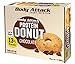 Produktbild Body Attack Protein Donut, 13% Protein aus hochwertigem Egg- und Whey Protein, Palmölfrei, vegetarisch, zuckerarm, perfekte Alternative zu herkömmlichen Gebäck, Box (Chocolate, 7 x 60g)