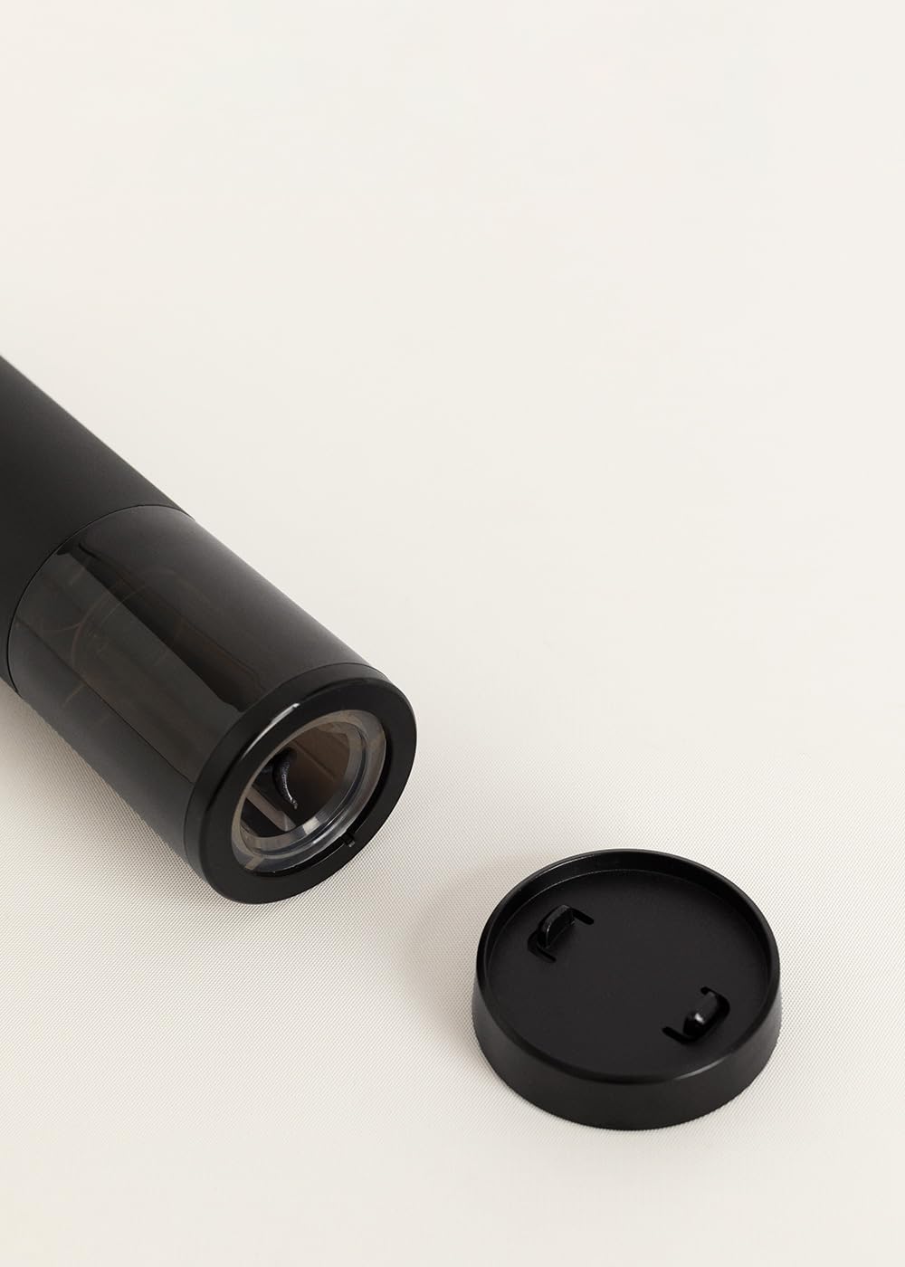 CREATE/WINE OPENER/Tire-bouchon électrique avec accessoires noir/Autonomie pour 50 bouteilles, 4 vitesses, indicateur de batterie, 4 accessoires, chargeur USB-C, 15W
