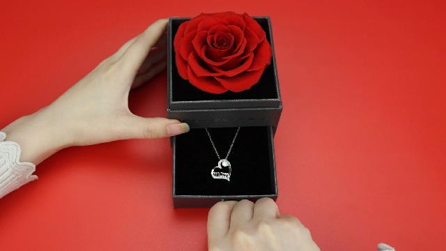 Sunia Muttertagsgeschenk Set - Ewige Rose Mit Mom Halskette Aus 925 Sterlingsilber