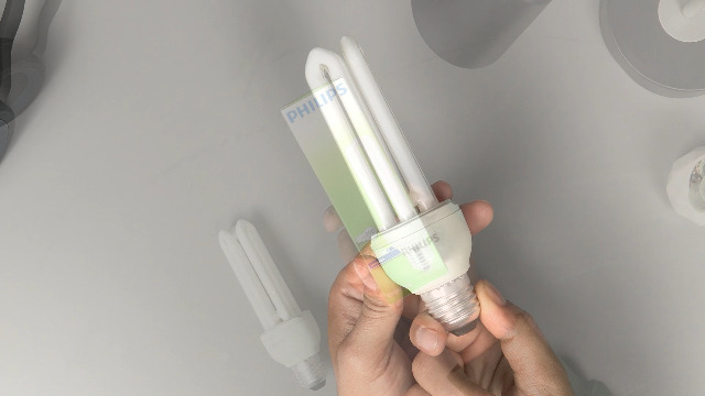 Philips 74141100 Lampadina a risparmio energetico 7 W GU5.3 - Nuovo