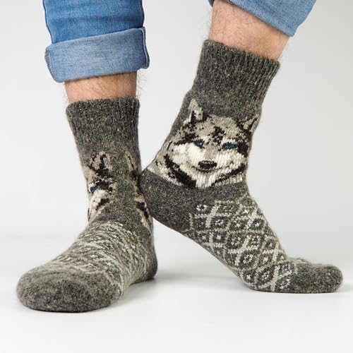 Generic Thick Wool Socks With Cute Wolf Design For Men And Women thumb #2