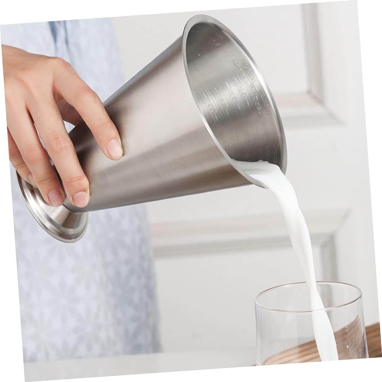 Cabilock Stainless Steel Measuring Cup with Scale Flour Measurement Jug for Cooking Baking and Mixed Drinks and Kitchen Tool Easy Pour Spout for Accurate Measurement