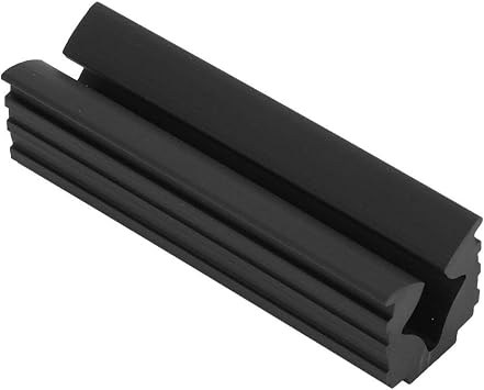 Golf Club Rubber Vice Clamp   8.8cm Grip Clamp for Secure Shaft Holding During Regripping & Maintenance, Black