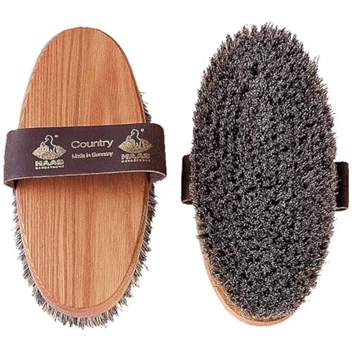 Brosse à gazon Haas Country idéale au paddock pour éliminer la boue et l'herbe après le pré