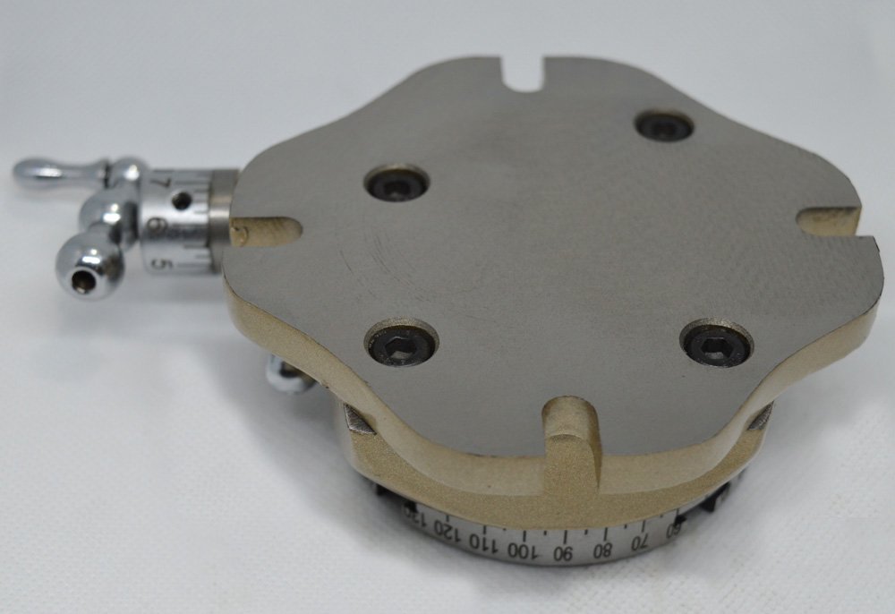 OMEX Mały stół obrotowy 2,3/4 cala - 70 mm model poziomy i pionowy - frezarka wyprodukowana w Indiach.