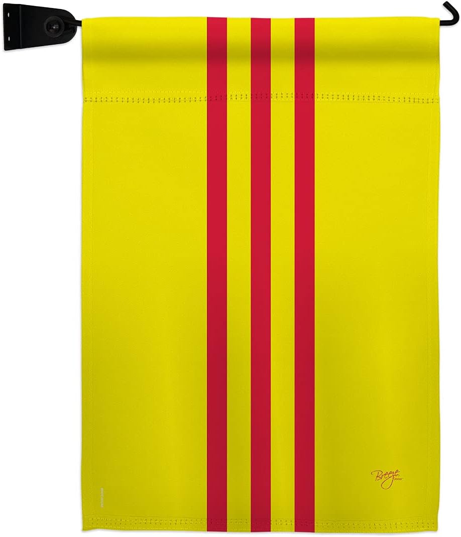 South Vietnam Garden Flag Set Wall Holder Regional Nationality Nation International World Country Particular Area Small Decorative Gift Yard House Banner Made In USA 13 X 18.5