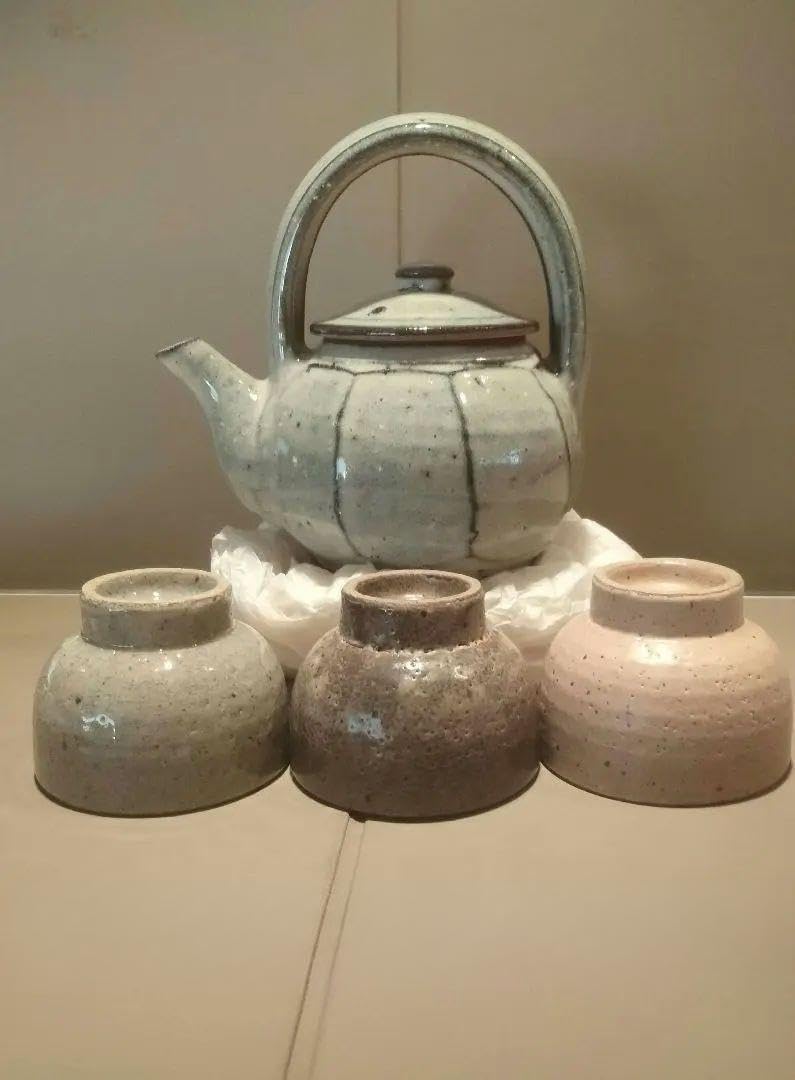 絶品　小代焼中平窯　藁灰釉後手急須(面取)　追加サービスで高級湯呑み　ぐい呑み 絶品 小代焼中平窯 藁灰釉後手急須 面取 追加サービスで