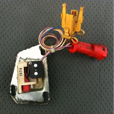 Jaguar OEM Xj6, Vdp 88-87 Brake Pedal Switch Dbc2960