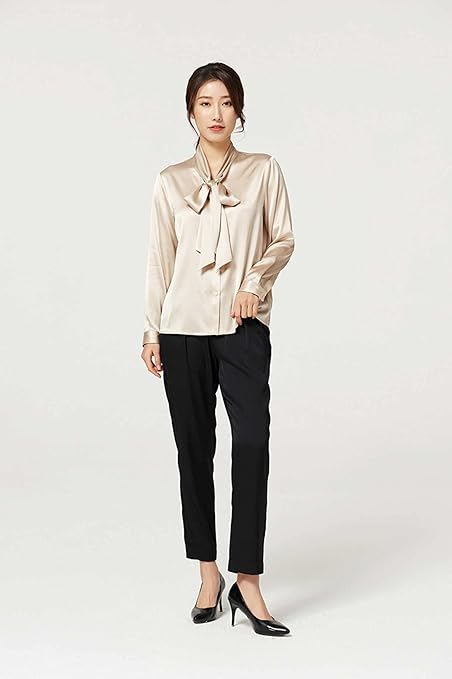 マイアパレル シルク100% ホワイトリボンシャツ M サイズ 【リボンあり】 マイアパレル シルク100% ホワイトリボンシャツ M サイズ 【リボンあり】