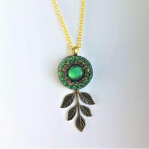 Miniatura 3 de Beadwoven Round Pendant Purple AmethystGreen Fiber Glass, Antique Brass Branch The Desert Princess Necklace (Green Fiber glass stone)