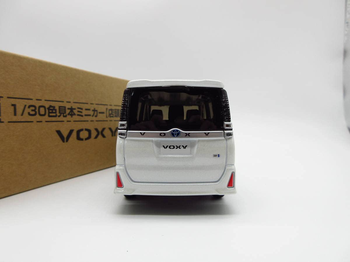 Amazon | 1/30 トヨタ ヴォクシー ハイブリッド 80 後期 トヨタ
