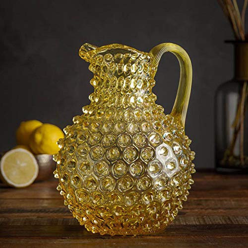 CHEHOMA - Jarra de cristal con decoración en punta de diamante y mango ancho - Acabado amarillo y robusto - Jarra de agua de 2 litros o jarrón de mesa - Altura: 23 cm - Amarillo