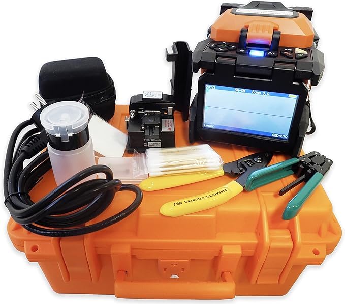 Soudeuse Fibre Optique FTTH 4 Moteurs – Alignement Cœur à Cœur – Écran Tactile 5 Pouces – Épissure 6s / Chauffage 15s – Compatible G652 G657 – Kit Complet