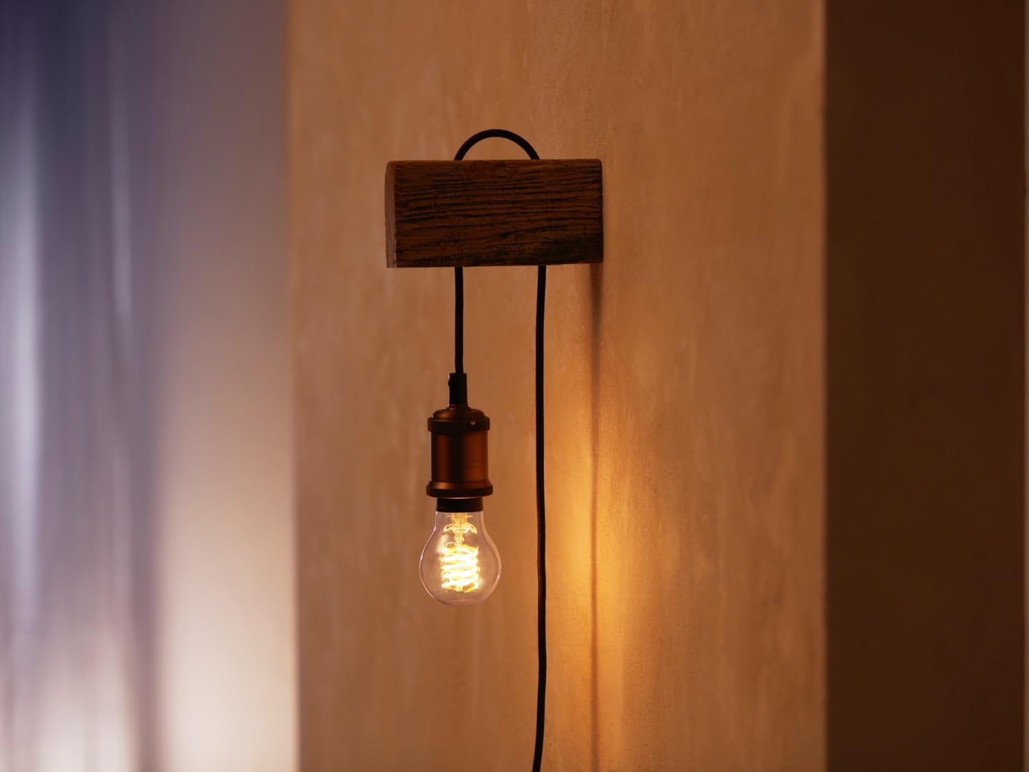 Philips Hue White, ampoule vintage filament compatible Bluetooth, format standard, fonctionne avec Alexa, Google Assistant et Apple Homekit