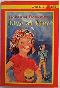 Paperback Roxanne Bookman: Live at Five Book